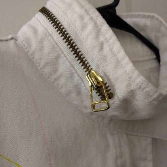 Alice in Wonderland White Denim Trucker Jacket Size Medium - Picture 5 of 7